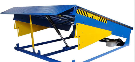 Plate-forme personnalisable en acier solide d'embarcadère de niveleur de rampe hydraulique de camion