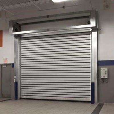 Réduction du bruit Porte sectionnelle en mousse remplie de portes de garage en acier