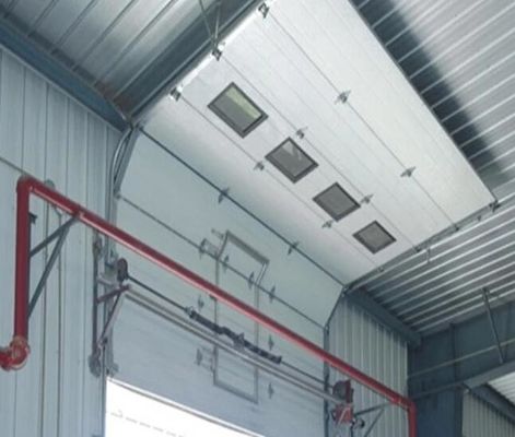 Garage en alliage d'aluminium de portes sectionnelles isolées par coutume/position de magasin fabrication extérieure en gros d'usine