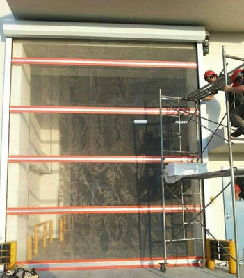 L'aluminium protégeant du vent de volet de portes rapides automatiques rapides industrielles de rouleau rouleau vers le haut du PVC