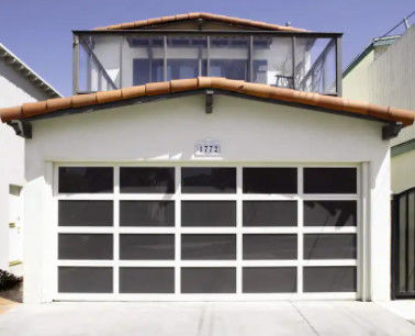 Porte sectionnelle en aluminium enduite de poudre Portes de garage en aluminium pleine vue