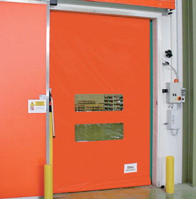 Tissu en PVC Porte à rouleaux rapide à grande vitesse Isolation thermique garantissant la sécurité dans l'environnement