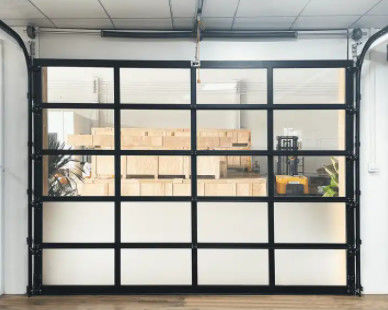 Porte haute sectionnelle en aluminium revêtue de poudre avec vue complète pour les portes de garage