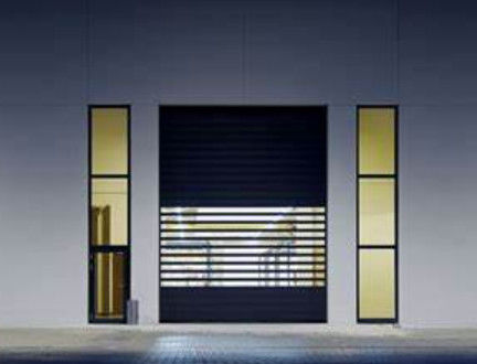 Porte en spirale électrique en aluminium à grande vitesse Capteur photoélectrique Puissance du moteur 0,75kw Perméabilité à l'air ≤2,0m3/ M2.S