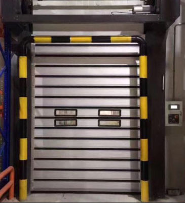 Porte en spirale électrique en aluminium à grande vitesse Capteur photoélectrique Puissance du moteur 0,75kw Perméabilité à l'air ≤2,0m3/ M2.S