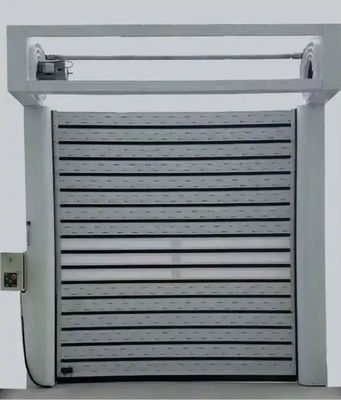 Porte en spirale en aluminium à grande vitesse efficace avec commande PLC 0,8 m/s Vitesse d'ouverture -20°C~50°C Temp.