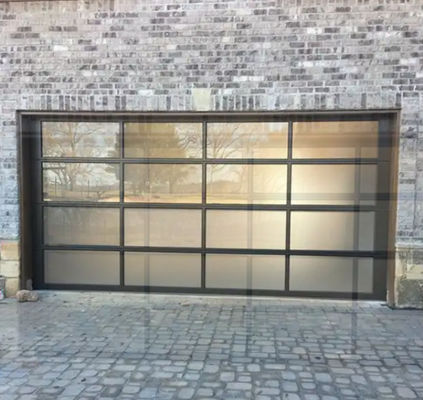 Sécurité Porte sectionnelle en aluminium avec design moderne Double vitrage en verre Excellente isolation résidentielle moderne télécommande