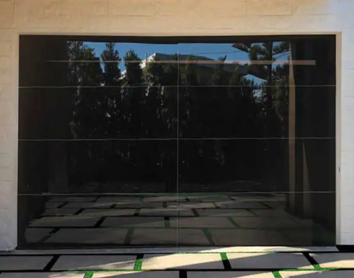 Étanchéité à l'eau manuelle ou automatique de classe 3 Porte de garage transparente de verre Porte de garage sectionnelle personnalisée