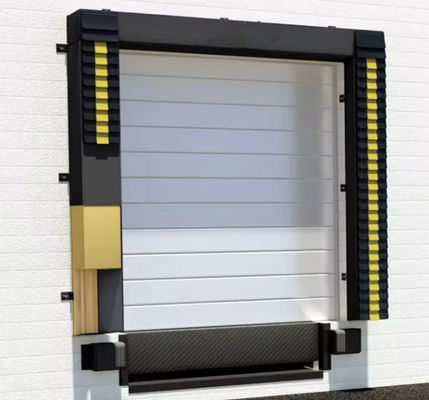 Abri de quai gonflable en acier avec installation facile Excellente résistance aux UV / conditions météorologiques Porte de stockage à froid pour les aliments