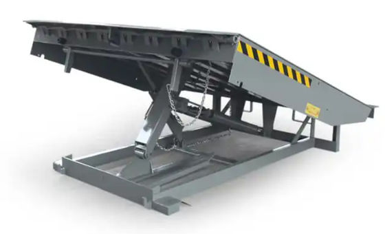 Hauteur de pont personnalisable Nivelateur de quai de chargement mécanique 10 000-20 000 Lbs Capacité avec installation sur site