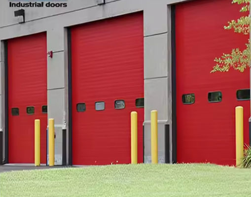 Porte sectionnelle en acier à haute résistance au bruit avec revêtement en poudre de finition Porte isolée industrielle