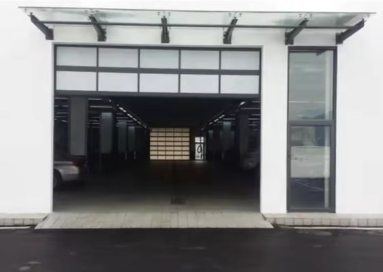 Porte sectionnelle en aluminium à double vitrage moderne avec une excellente isolation