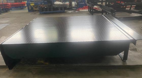Nivelateur hydraulique électrique personnalisable avec chaîne de sécurité et boutons de commande