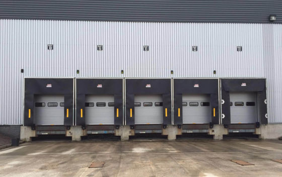Système de chargement réglable moderne Abri de porte de quai avec PVC plastique matériau en caoutchouc Abri mécanique de quai
