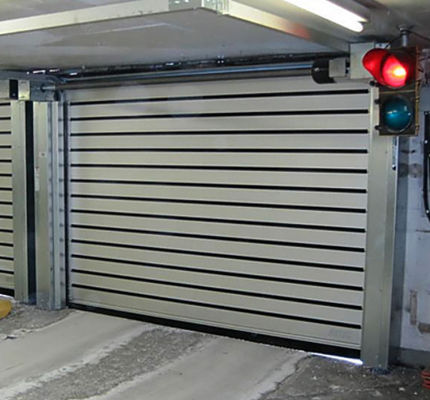 Porte spirale à grande vitesse avec contrôle PLC pour une efficacité accrue