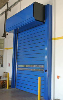 Porte supérieure sectionnelle isolée en poudre avec isolation en mousse de polyuréthane de 50 à 80 mm