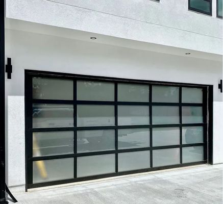 Sécurité extérieure automatique électrique à roulement étanche à l'eau de classe 3 Porte de garage transparente Porte de garage sectionnelle en verre
