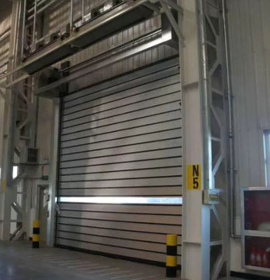 Alliage d'aluminium Puissance du moteur de porte en spirale à grande vitesse 0,75 kW Efficacité de sécurité ≤ 2,0 m3/ M2.s Vitesse de fermeture 0,8 m/s