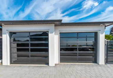 Couche en poudre Étanchéité à l'eau Classe 3 Vitre transparent Porte de garage sectionnelle personnalisée