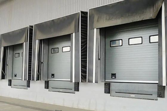 Système de chargement réglable fixe Abri de porte de quai avec revêtement en acier galvanisé et tissu résistant à l'usure fixe