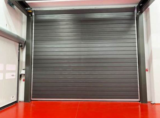 Porte en spirale rapide extérieure intelligente Porte en spirale industrielle en aluminium dur Porte en spirale à grande vitesse Sécurité et efficacité pour les applications industrielles lourdes