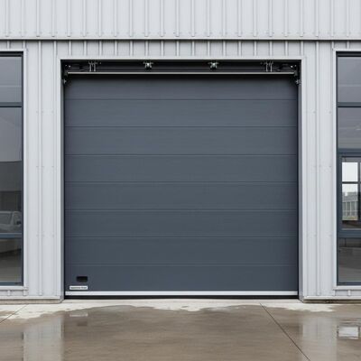 Porte supérieure sectionnelle revêtue de poudre ou peinte 50 mm 80 mm épaisseur sectionnelle isolée Porte de garage sectionnelle commerciale avec finition peinte
