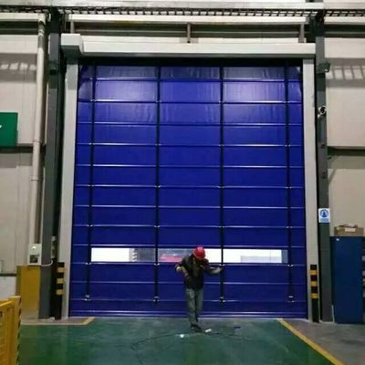 Les portes rapides de rouleau de PVC d'entrepôt contrôlent le bouton poussoir de conditions climatiques