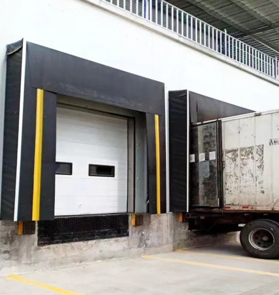 Abris de quai de chargement industriel avec durabilité Faible entretien Tissu résistant à l'usure Retractible Abri mécanique