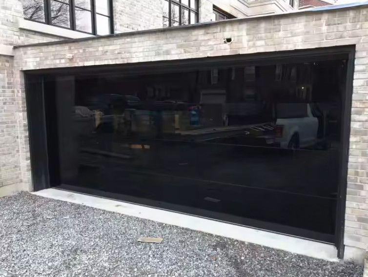 Étanchéité à l'eau manuelle ou automatique de classe 3 Porte de garage transparente de verre Porte de garage sectionnelle personnalisée