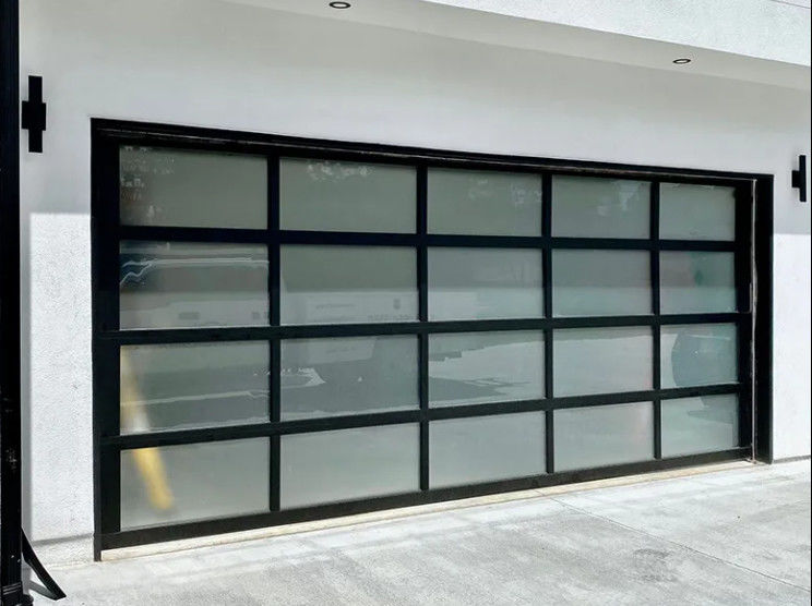 Porte sectionnelle insonorisée en alliage d'aluminium avec double vitrage et surface revêtue de poudre