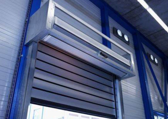 Rapide extérieur en aluminium à action rapide haute vitesse 380V 50hz télécommande industrielle vitesse d'ouverture 0,8m/s