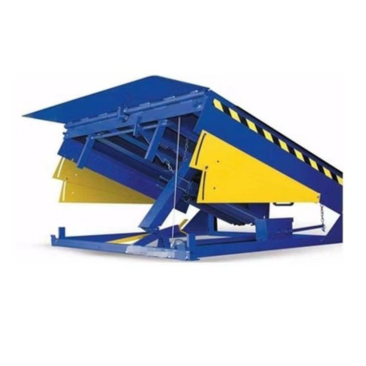 Ateliers automatiques de niveau de porte de plaque de quai 25000-40000LBS Capacité de conception sécurisée 30000 Lbs Taille de plateforme personnalisable