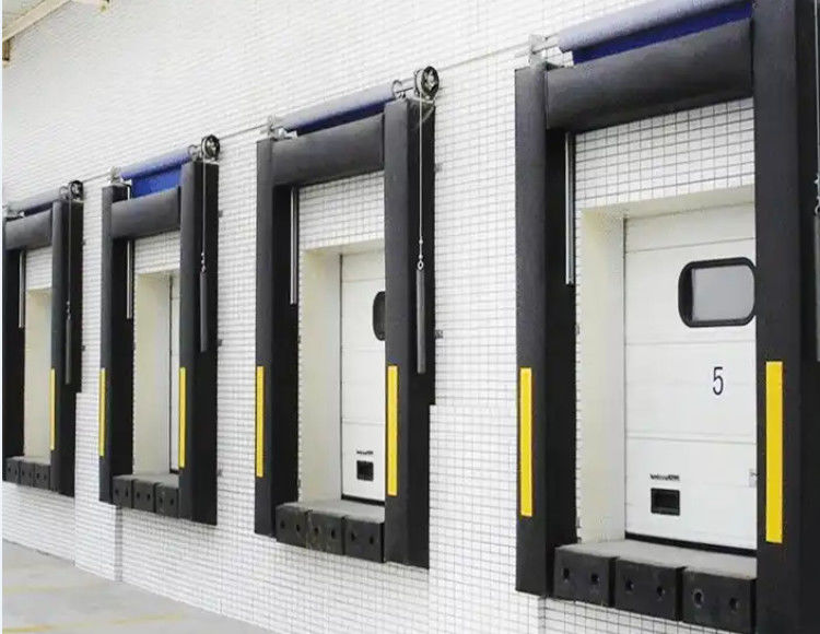 Système de chargement réglable de haute durabilité Abri de porte de quai pour une logistique optimale et des performances de stockage