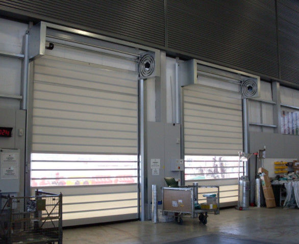 Porte en spirale transparente à grande vitesse en aluminium à haute efficacité en matière de sécurité avec alimentation 220V/50HZ