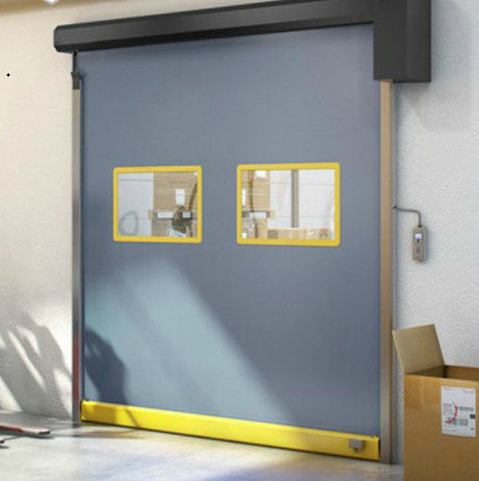 Structure en acier à haute vitesse PVC enroulé vers le haut Porte à volets rapides 304 en acier inoxydable Durable résistant aux intempéries Fermeture à glissière Porte