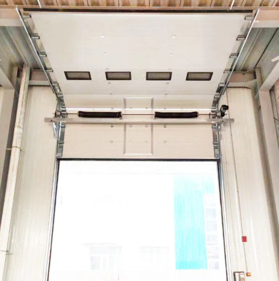 Portes sectionnelles industrielles résistantes au vent Réduction du bruit